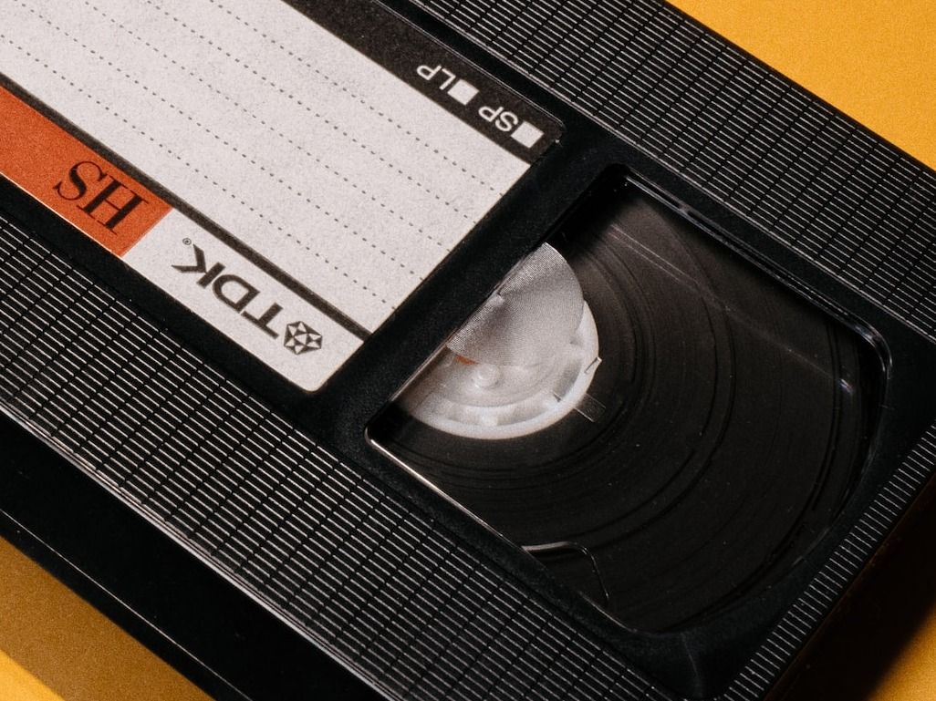 Оцифровка кассет, кинопленок, фотопленок, фотографий в Москве | Доставка